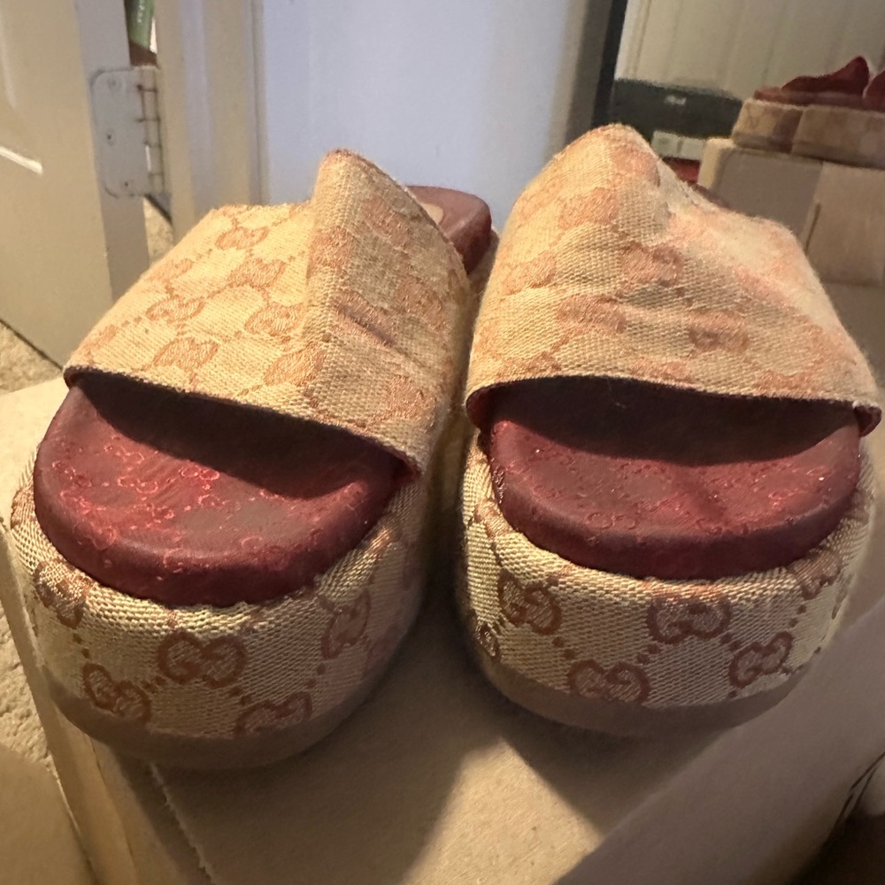 Gucci GG Canvas Slides